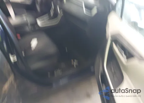 2021 Toyota Rav4 Xle z USA, uszkodzony, nr VIN 2T3P1RFV2MW174219